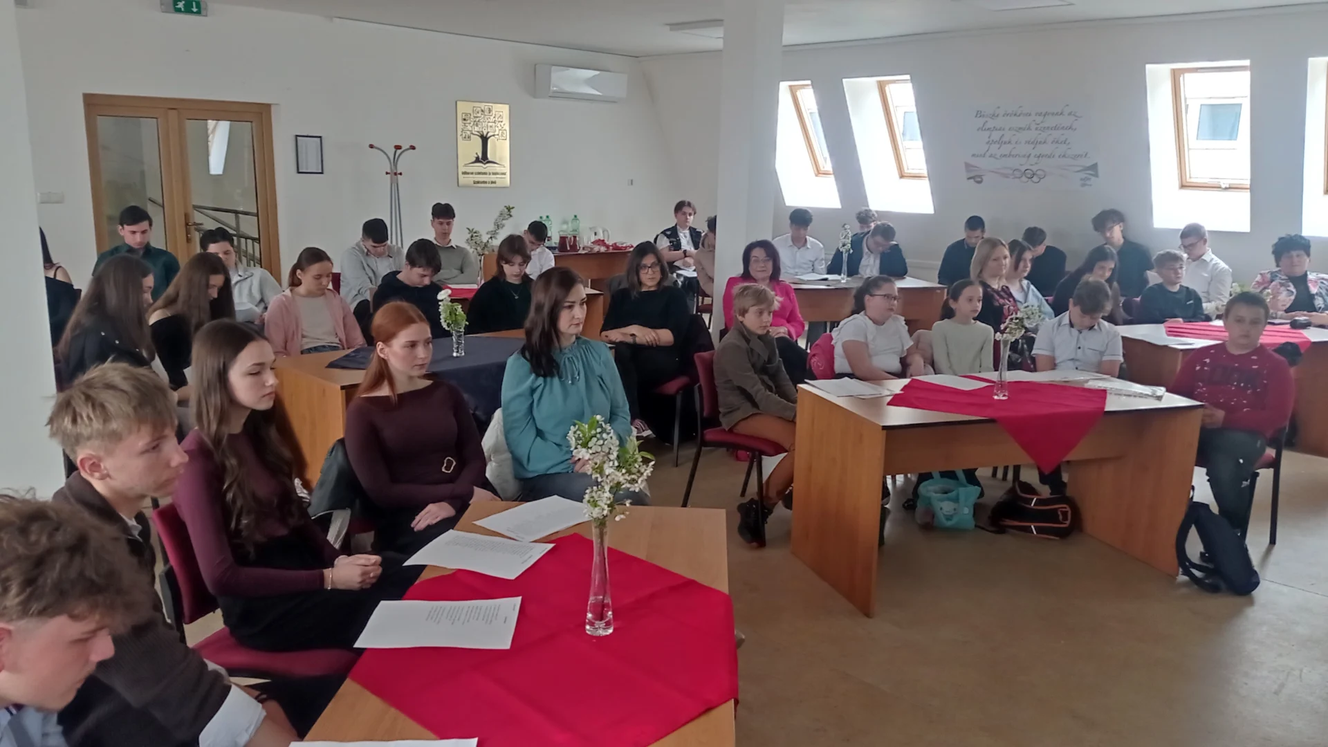 Recitačný maratón pri príležitosti Dňa poézie na Strednej odbornej škole v Kráľovskom Chlmci